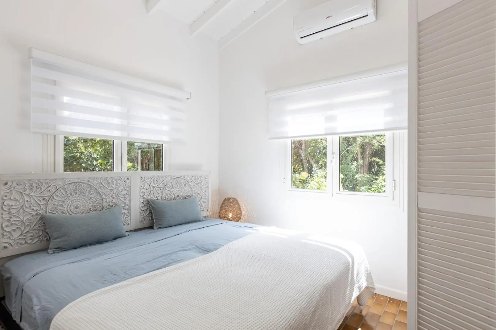 Barefoot Beach Bungalow 贝尔龙格